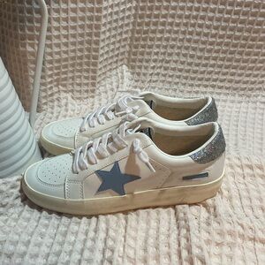 Vintage Havana White Sneakers with Blue Star and Silver Heel